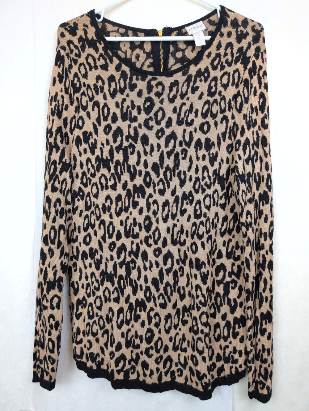 Chicos tan cheetah print knit long sleeve top Size 2/L Retro Glam Mob Wife